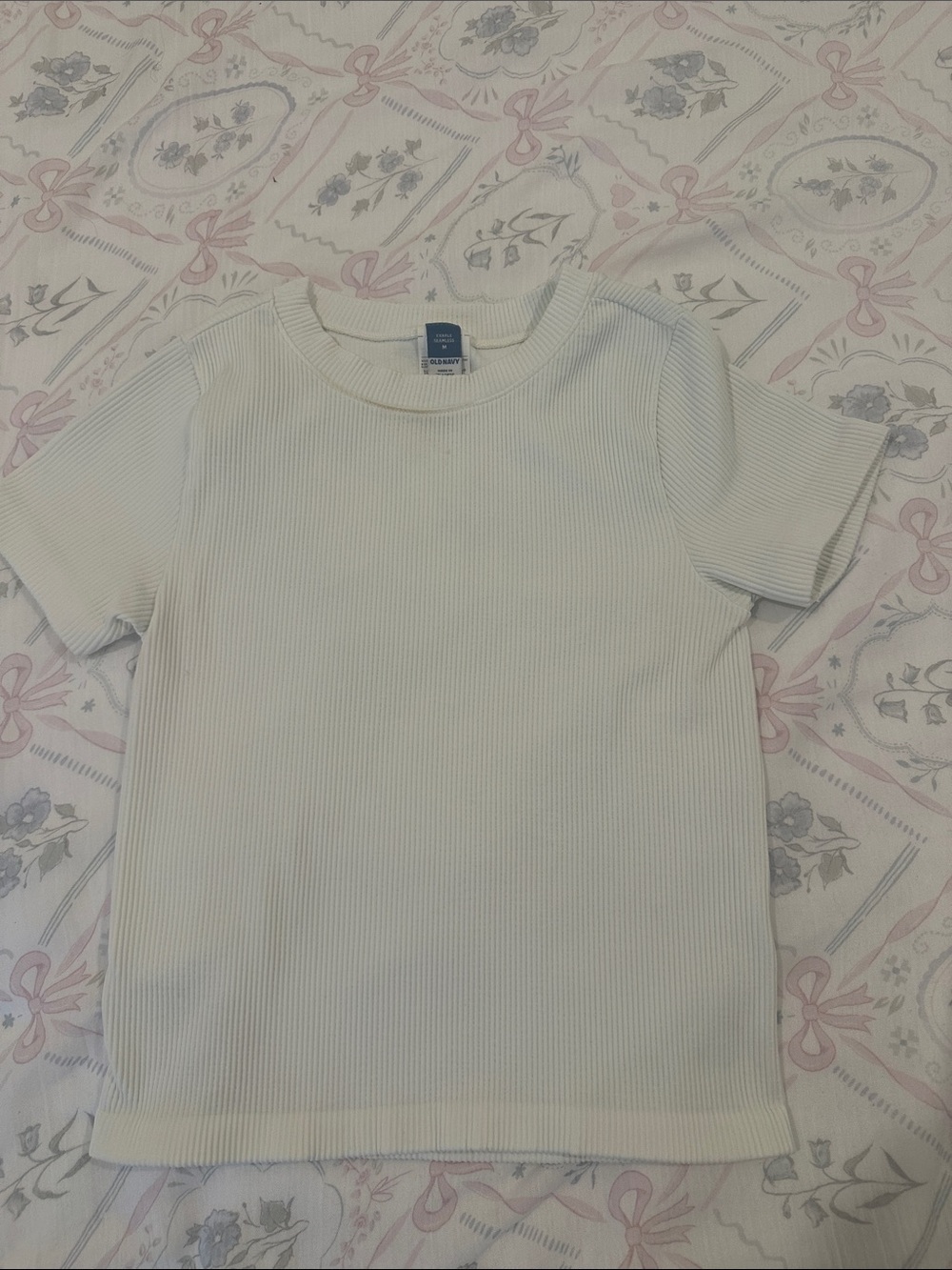 Old Navy Cream Ribbed Short Sleeve Womens Shirt